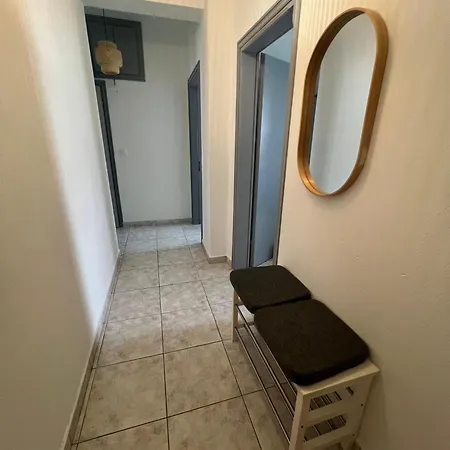 4 Apartment